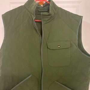Vineyard Vines Quilted Pattern Vest; mens XL; never worn
